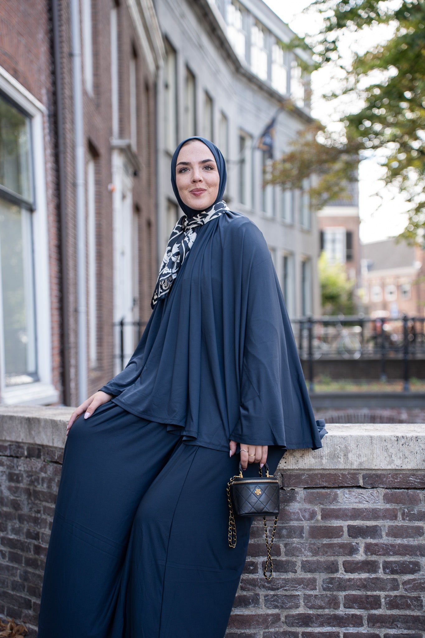 Khimaar slate blue